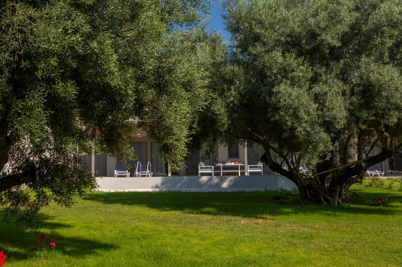 Averto Villas With Private Pool نيدري المظهر الخارجي الصورة