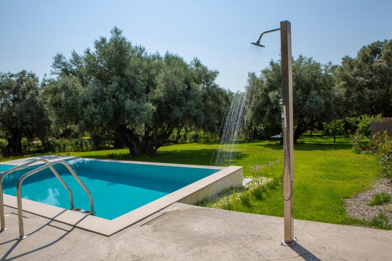 Averto Villas With Private Pool نيدري المظهر الخارجي الصورة